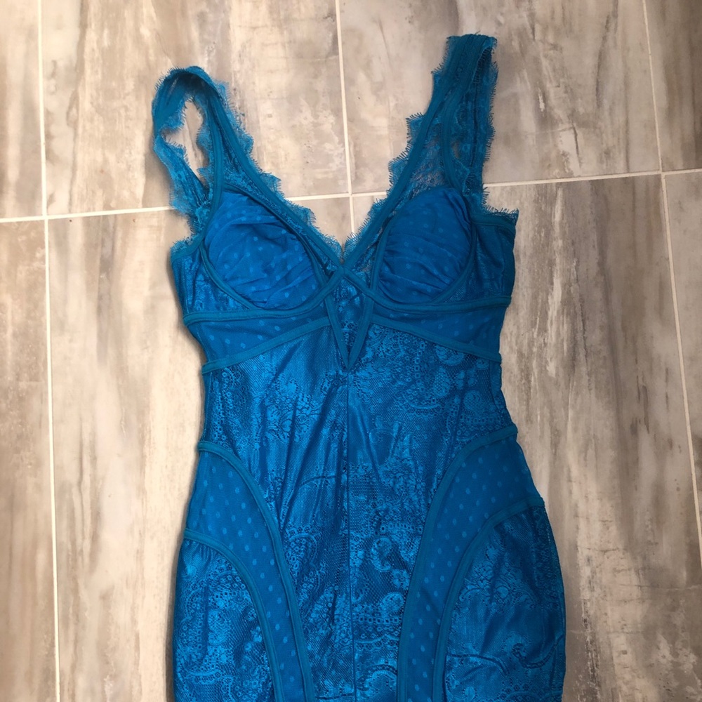 Bebe body con dress